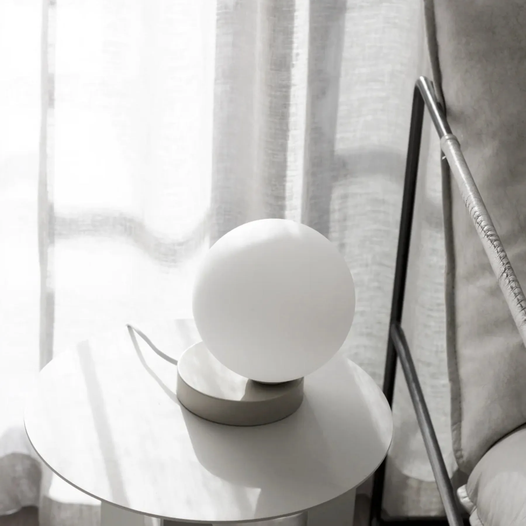 Akira Table Lamp - Cashmere