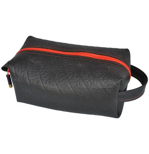 Alchemy Elliott Toiletry Bag