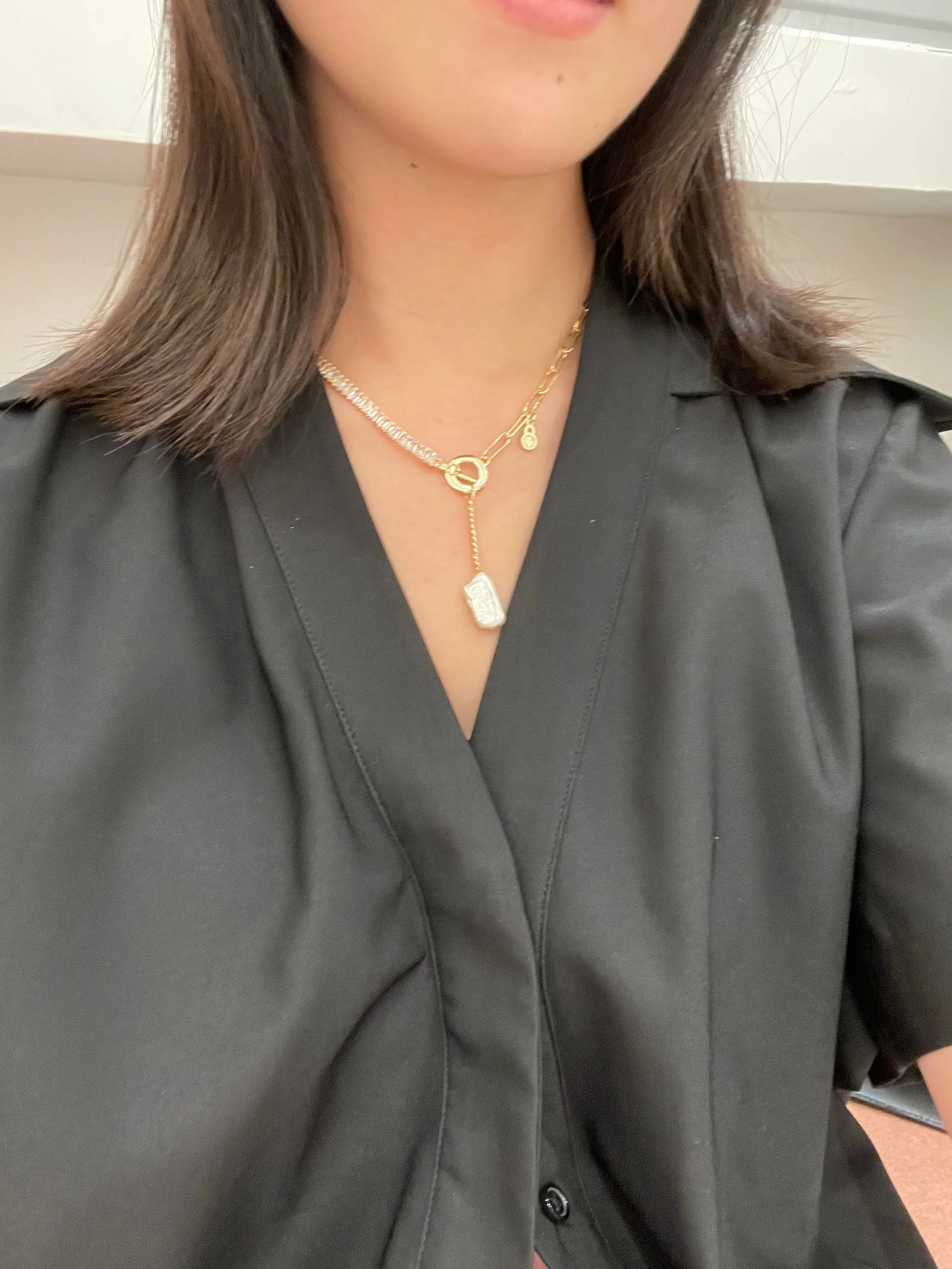 Baroque Pearl Details Dripping Necklace Gold