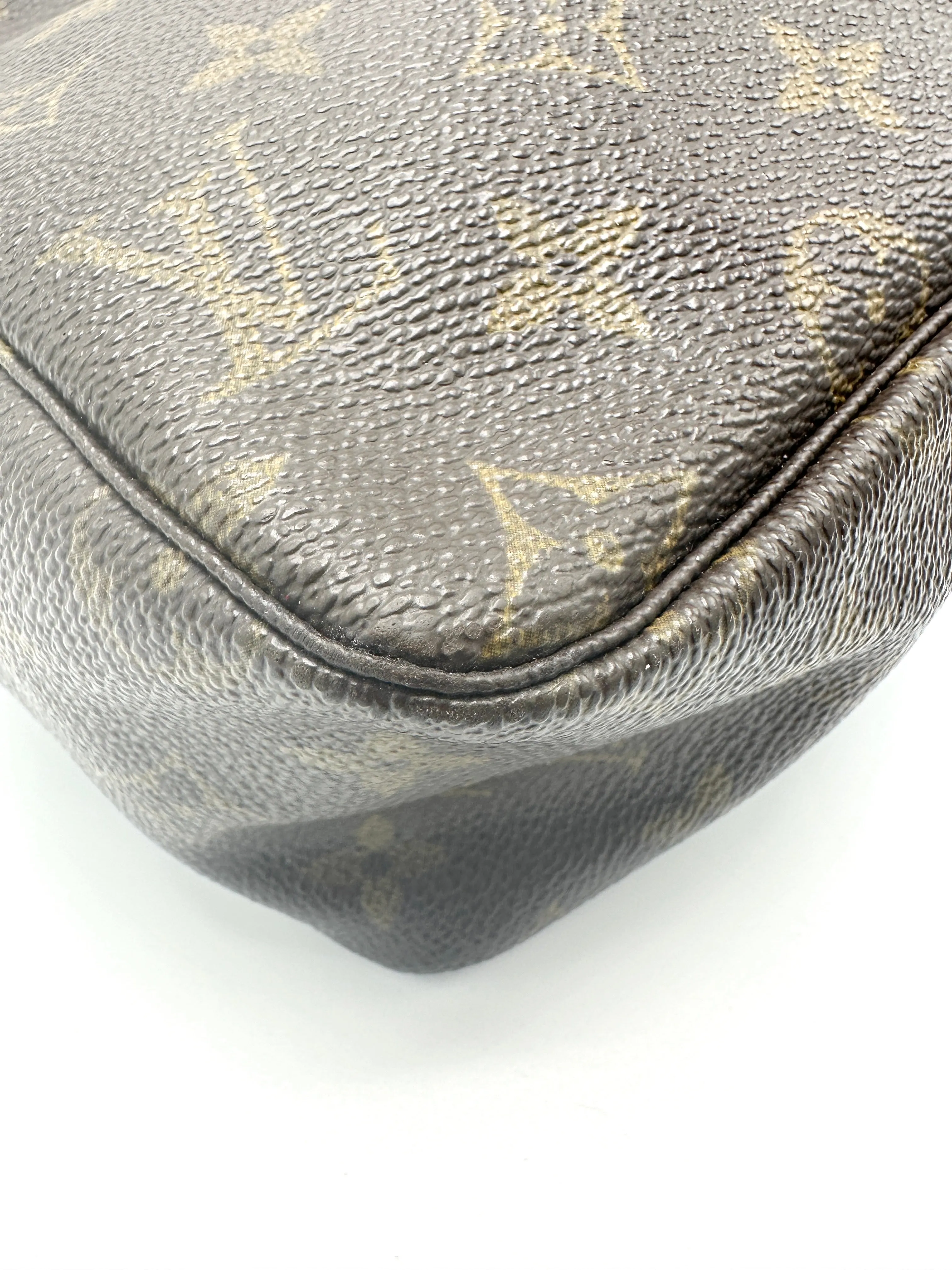 Brown Monogram Toiletry Zip 26