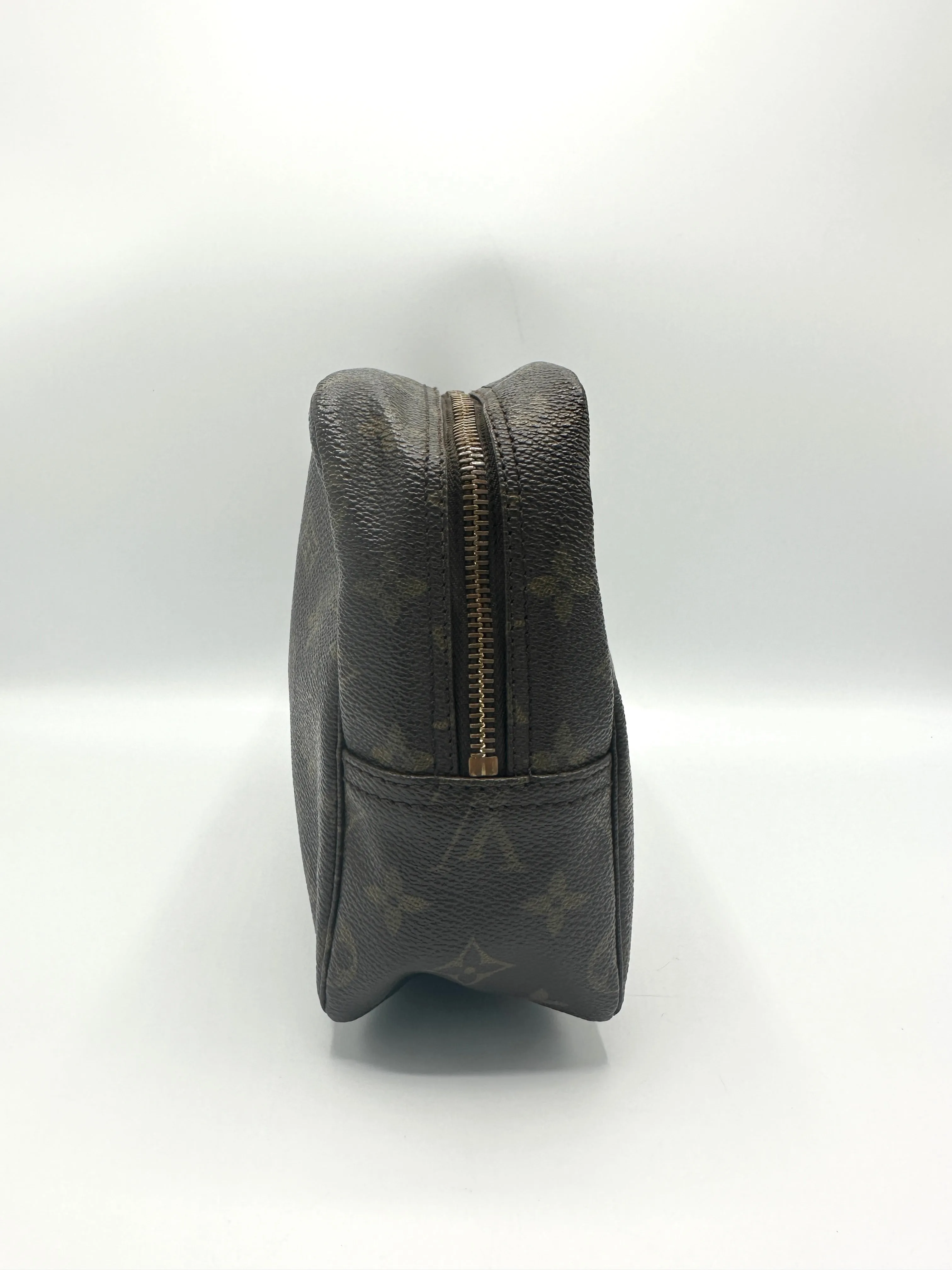 Brown Monogram Toiletry Zip 26