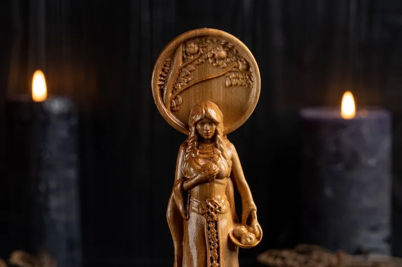 Carved Idunn Statue