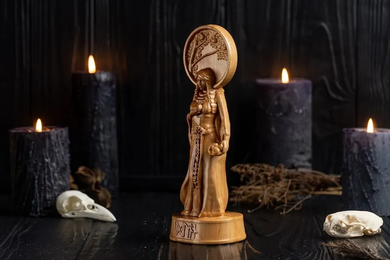 Carved Idunn Statue