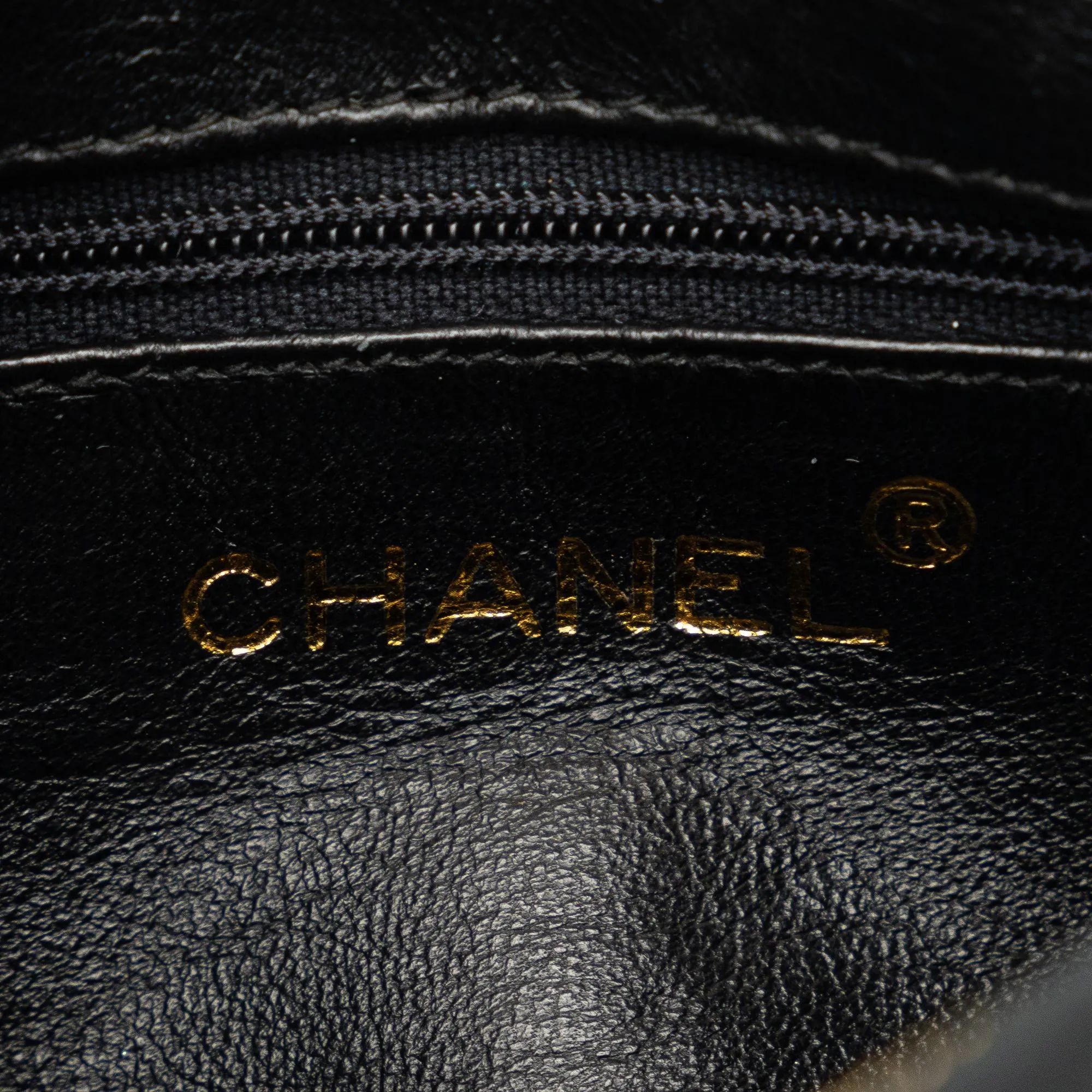 Chanel CC Matelasse Tassel Camera Bag (SHG-b743DC)