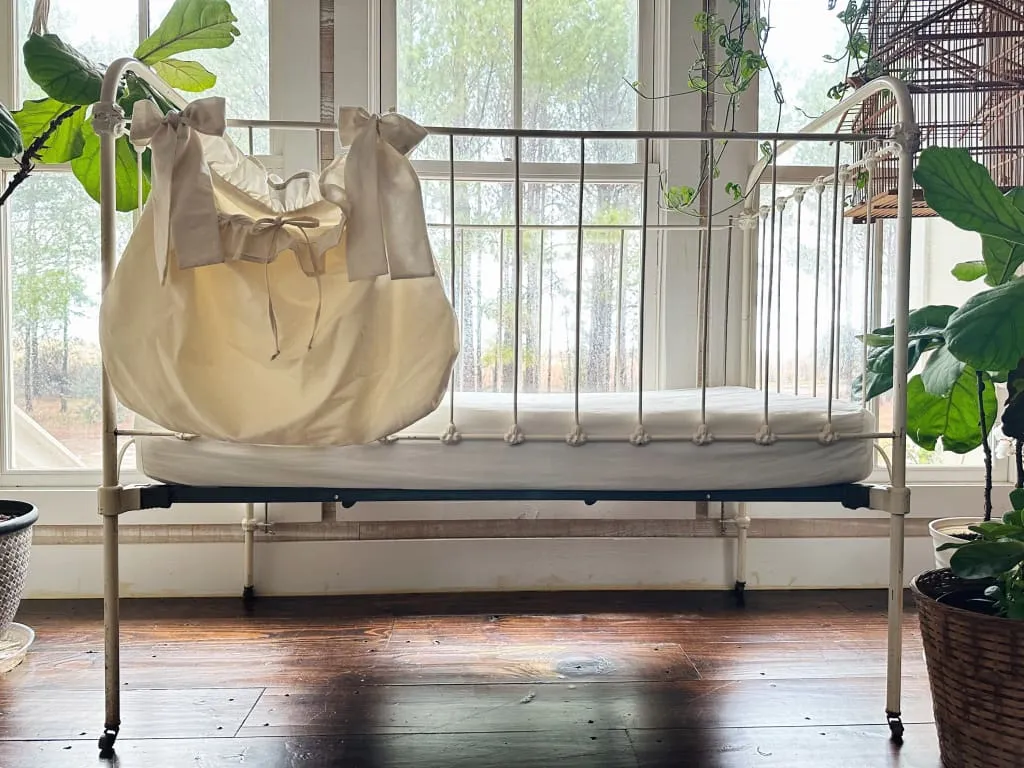 Crib Accessory Bag