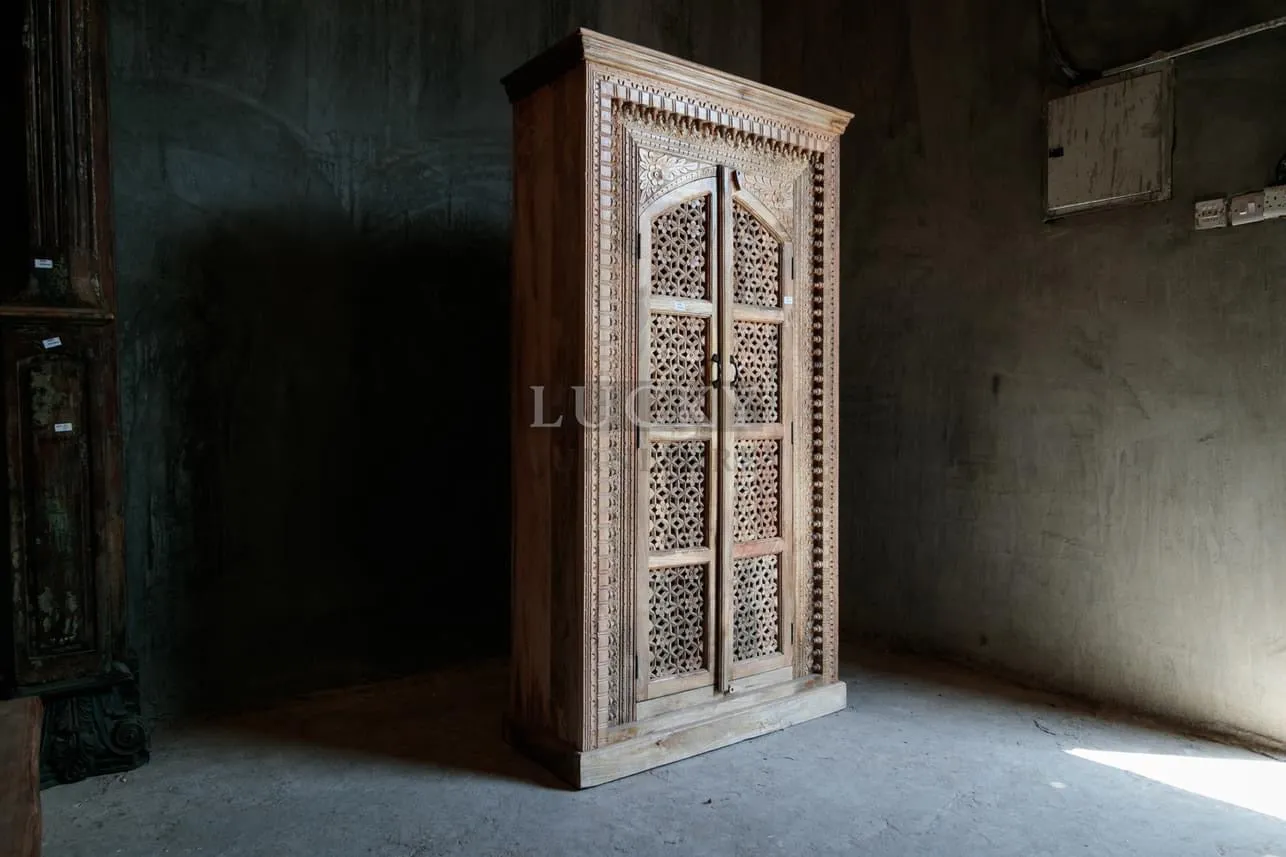 Lattoo design carved cabinet