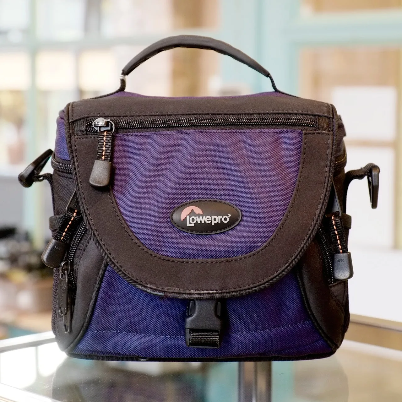 Lowepro Nova 1 AW