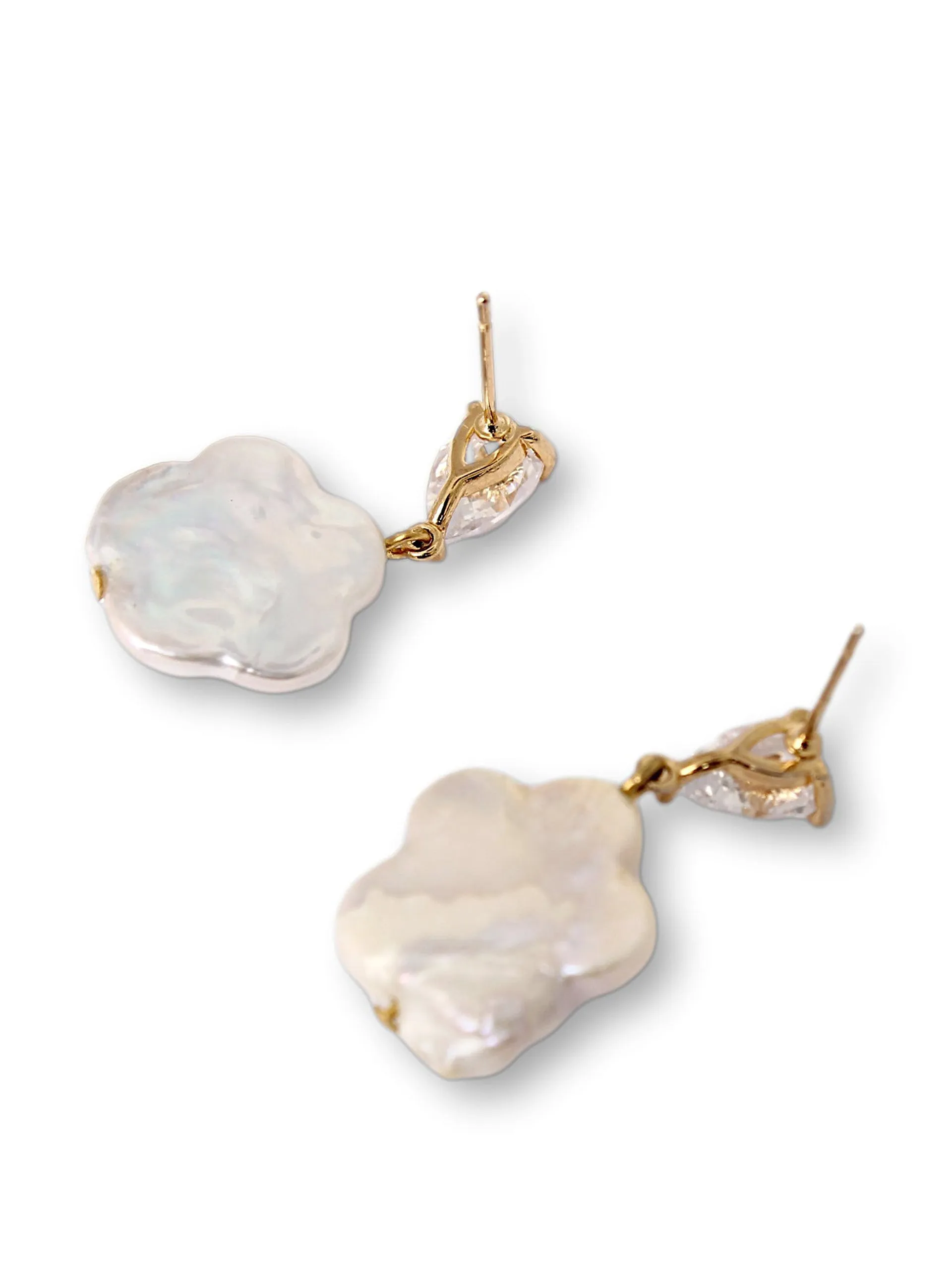 Pearl and crystal Nixie earrings