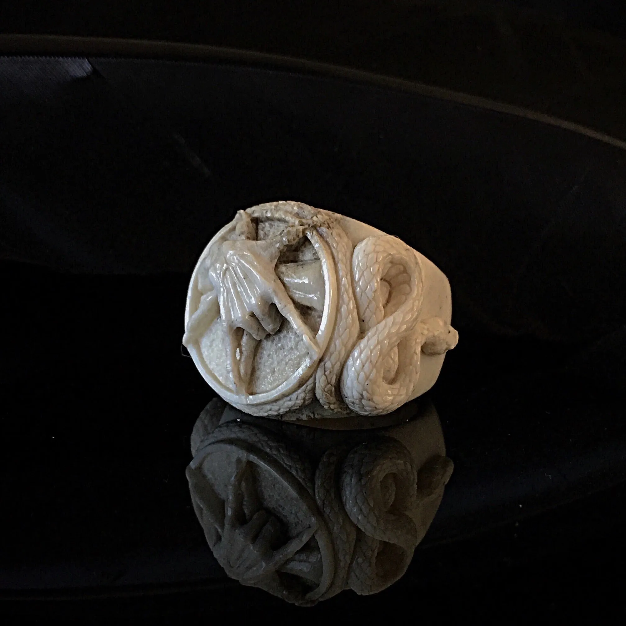 Pentagram Hands Ring