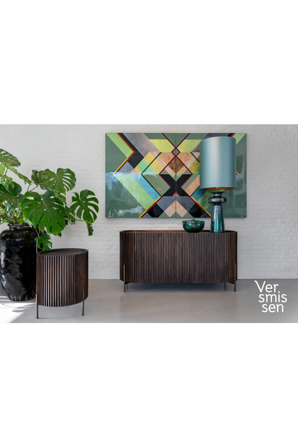 Round Mindi Cabinet | Versmissen Pogoro