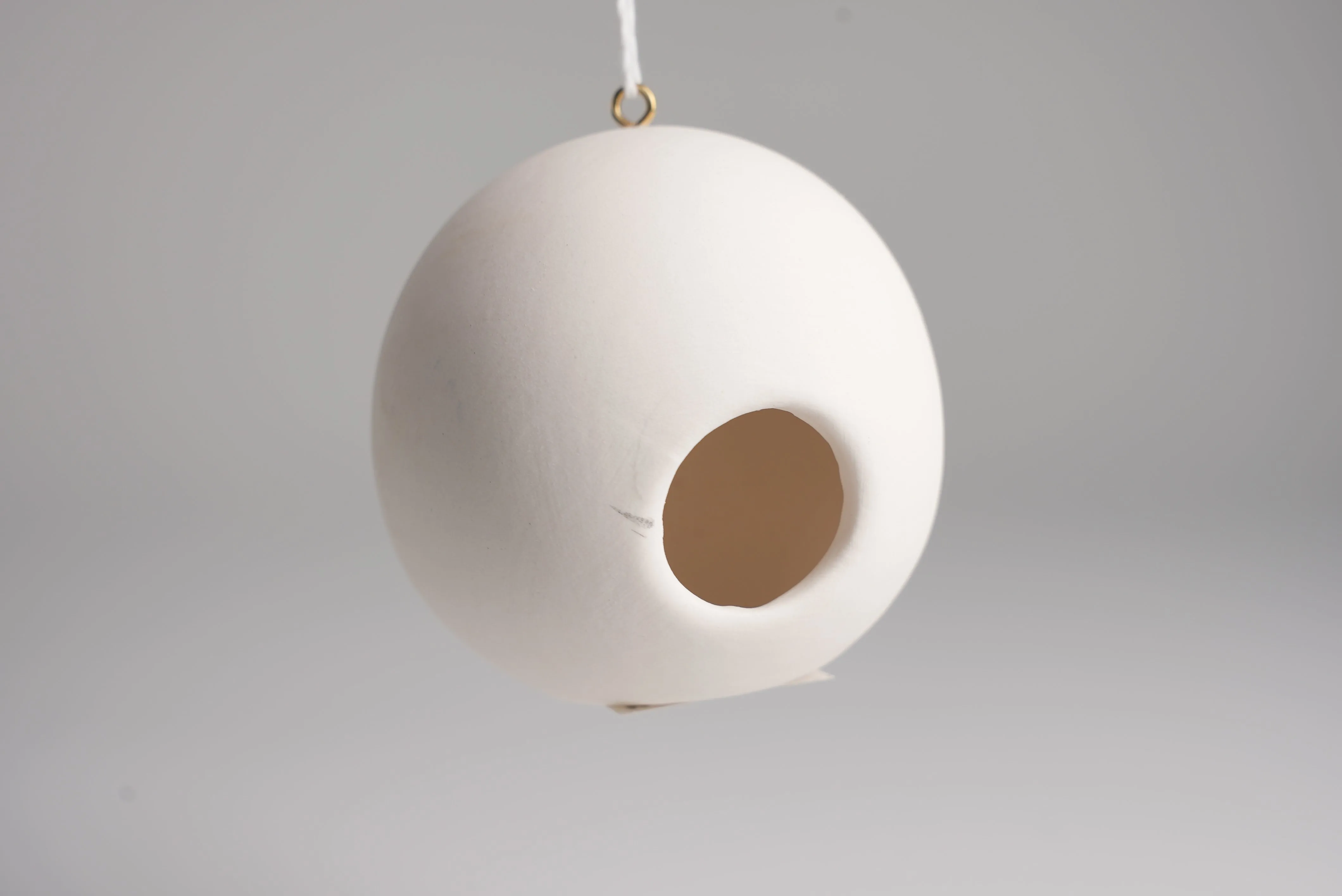 Round-Shaped Ceramic Birdhouse