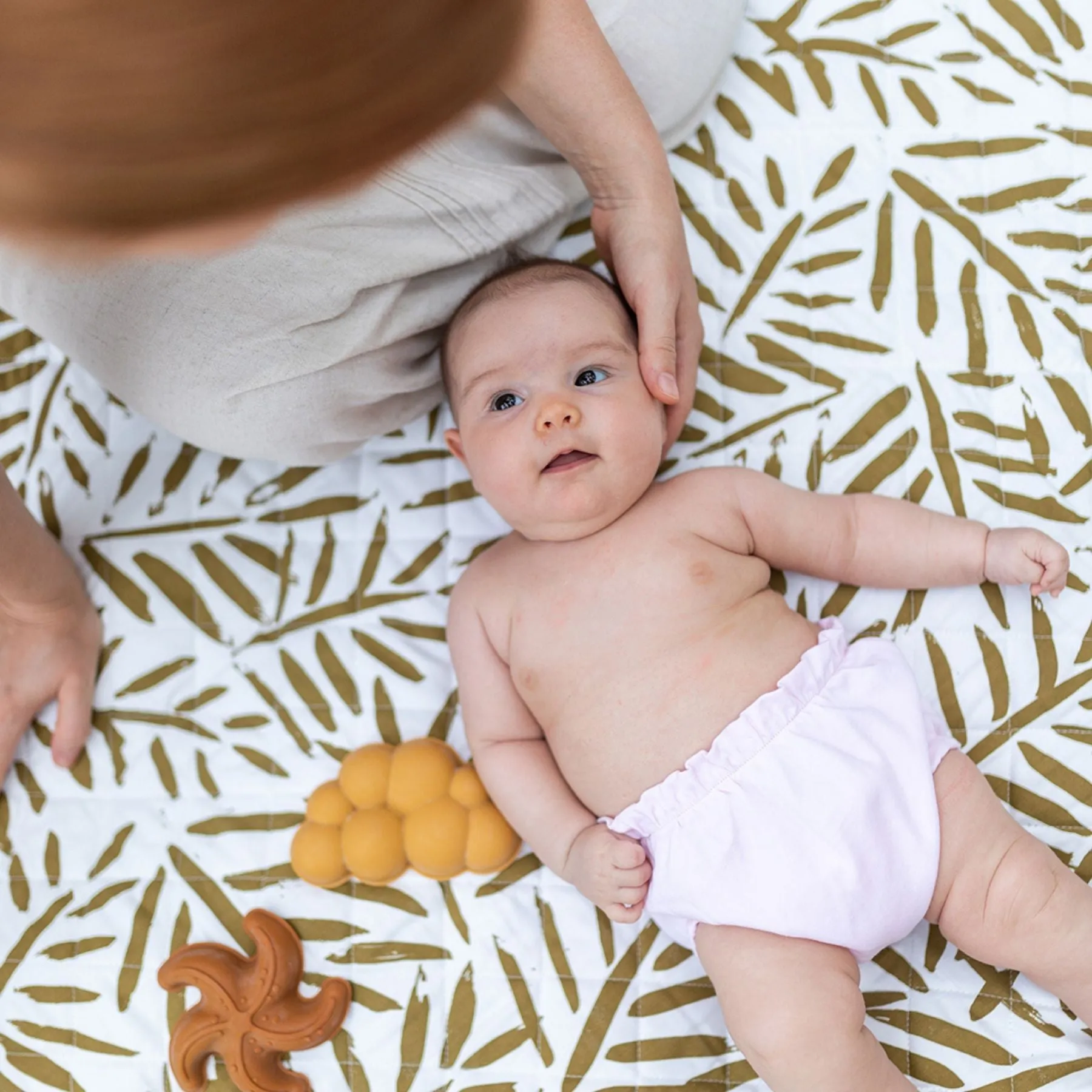 Toddlekind Waterproof Organic Travel Mat - Sand Castle - 120x120cm