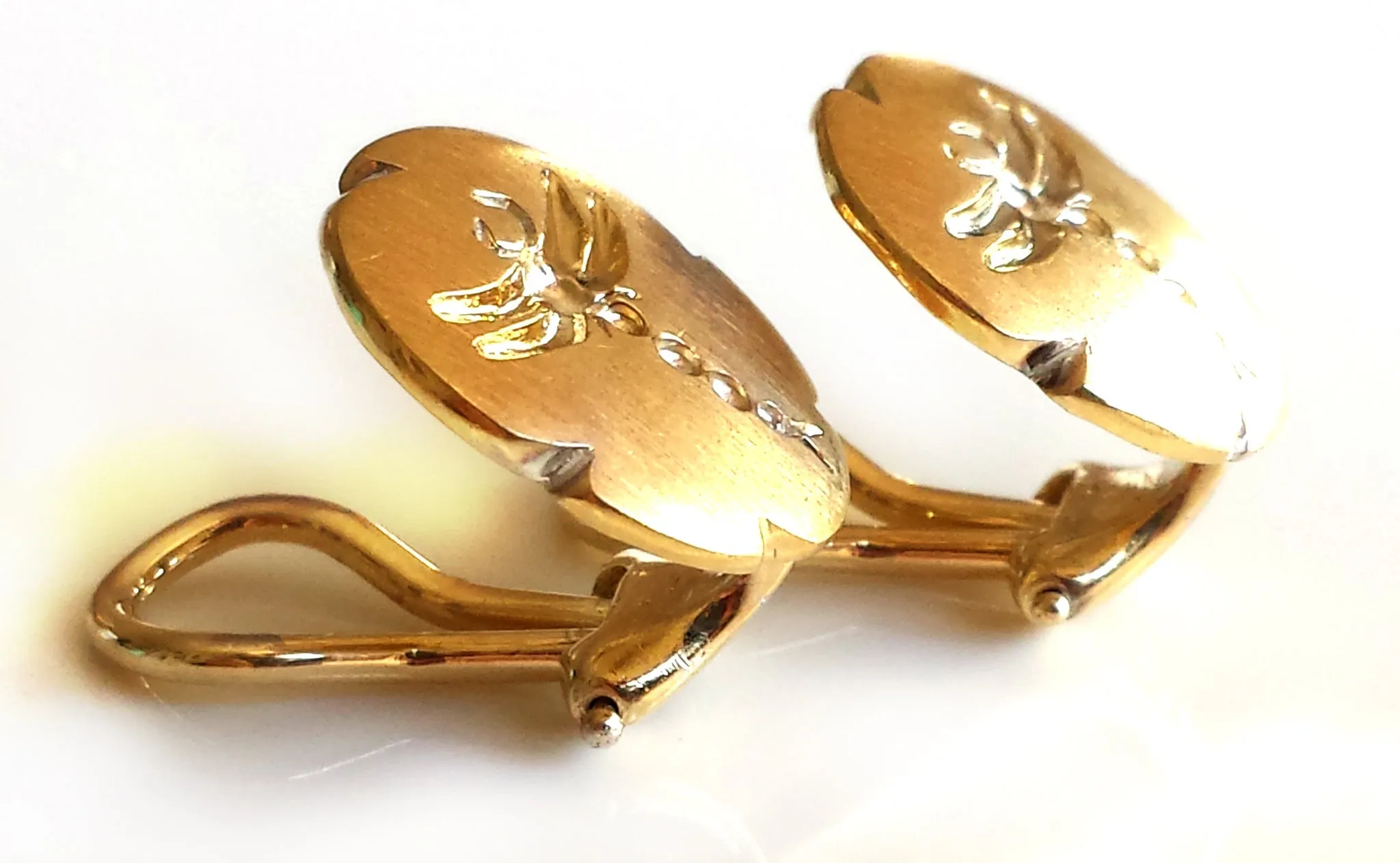 Vintage Tiffany & Co. 18k Yellow Gold Dragonfly Earrings – Clip Fastenings